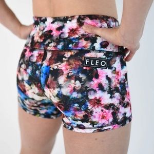 Fleo Dark Floral Original Shorts Large